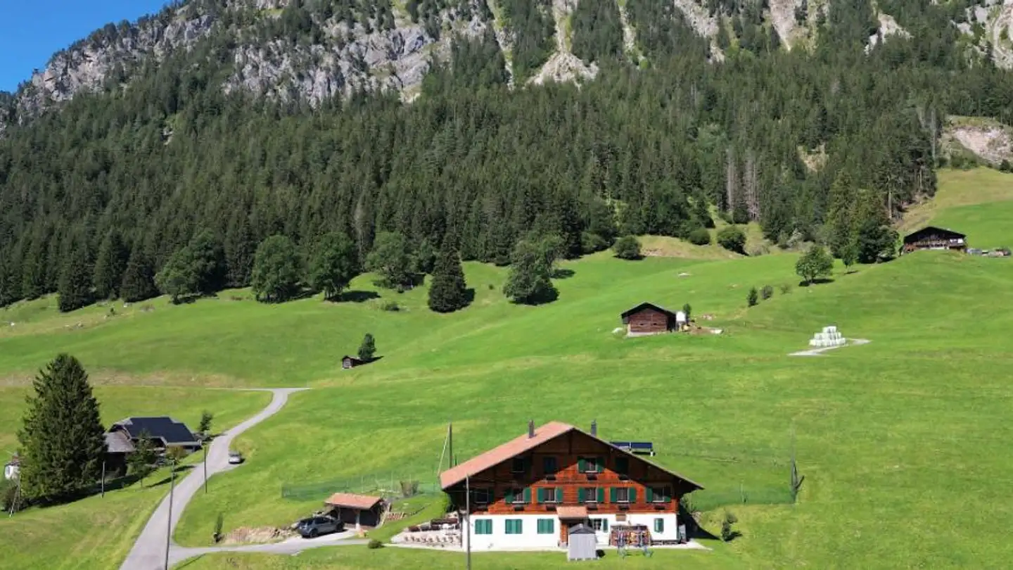 Einfamilienhaus kaufen - L'etivaz, 1660 L'Etivaz