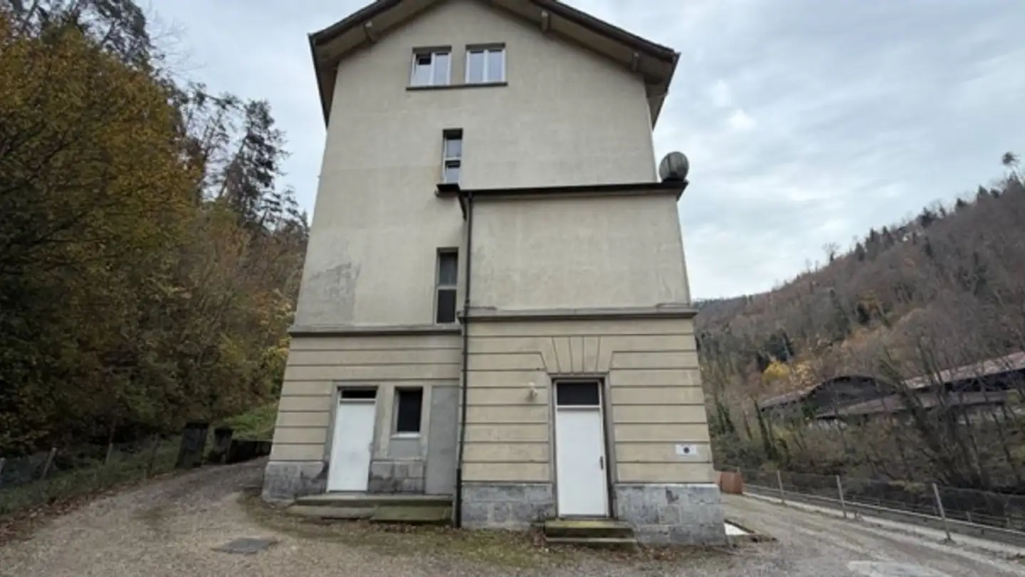 Gewerbe mieten - Choindez 1, 2830 Courrendlin