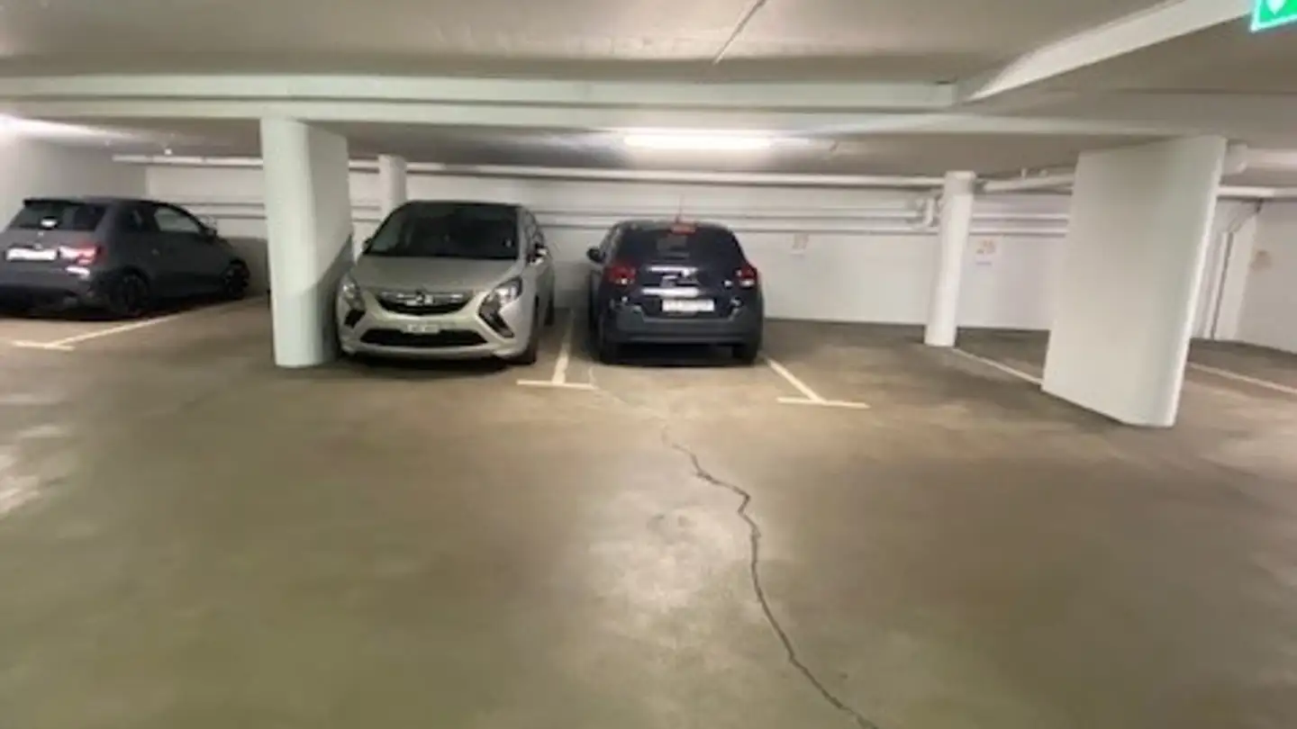 Parcheggio sotterraneo in affitto - Amthausgasse 2, 3860 Meiringen