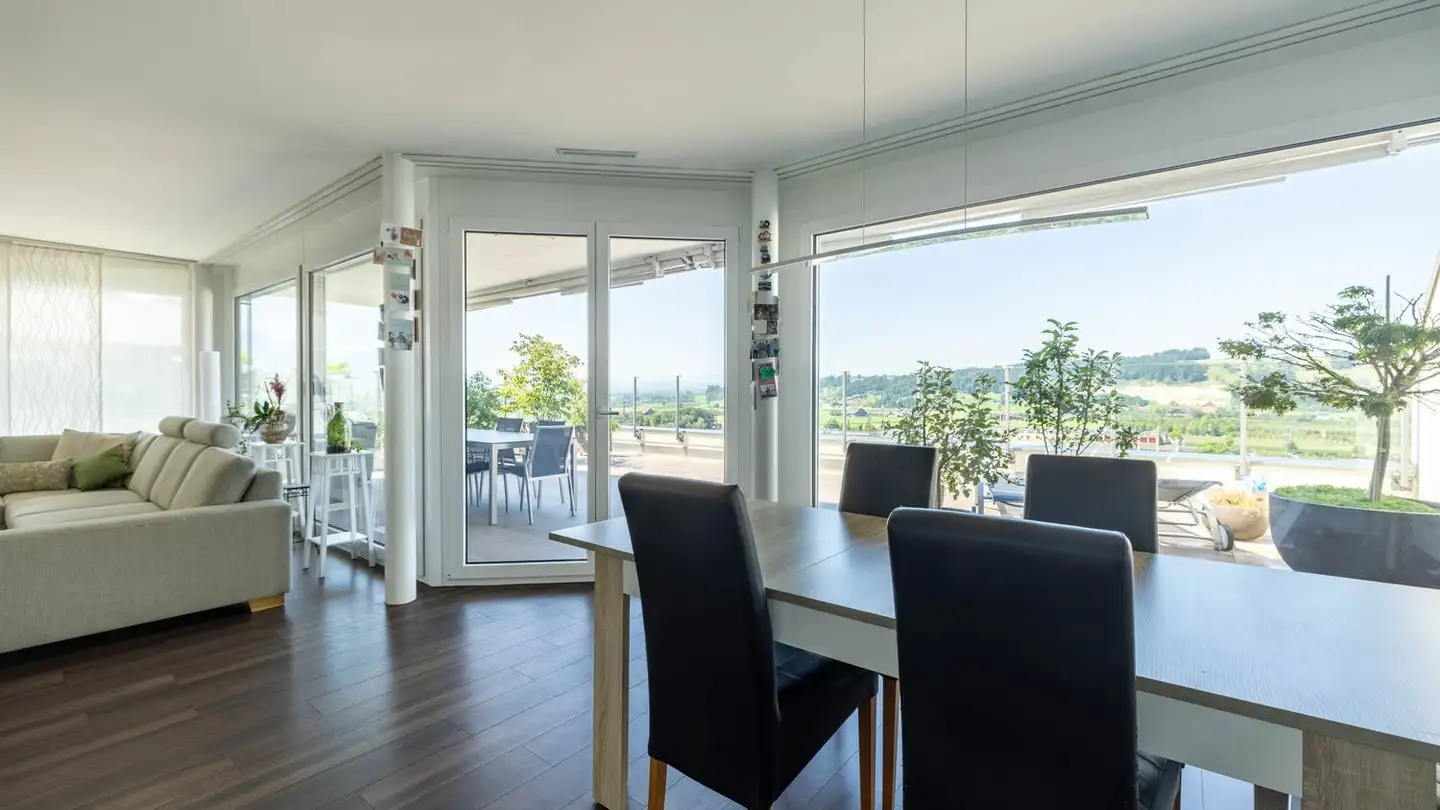 Appartamento a gradini in vendita - Weitblick, 6038 Gisikon