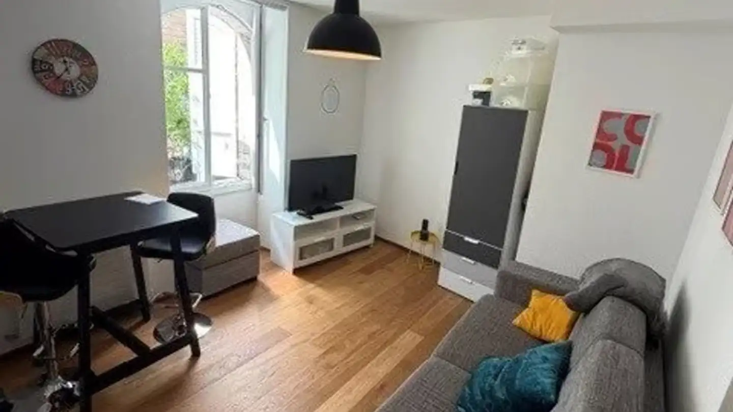 Apartment for rent - Rue Jean-Louis-De-Bons 1, 1006 Lausanne - Photo 2