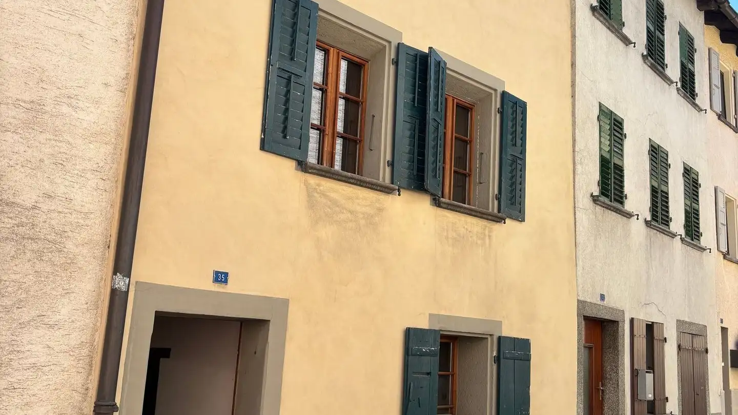 Row house for sale - 1933 Sembrancher