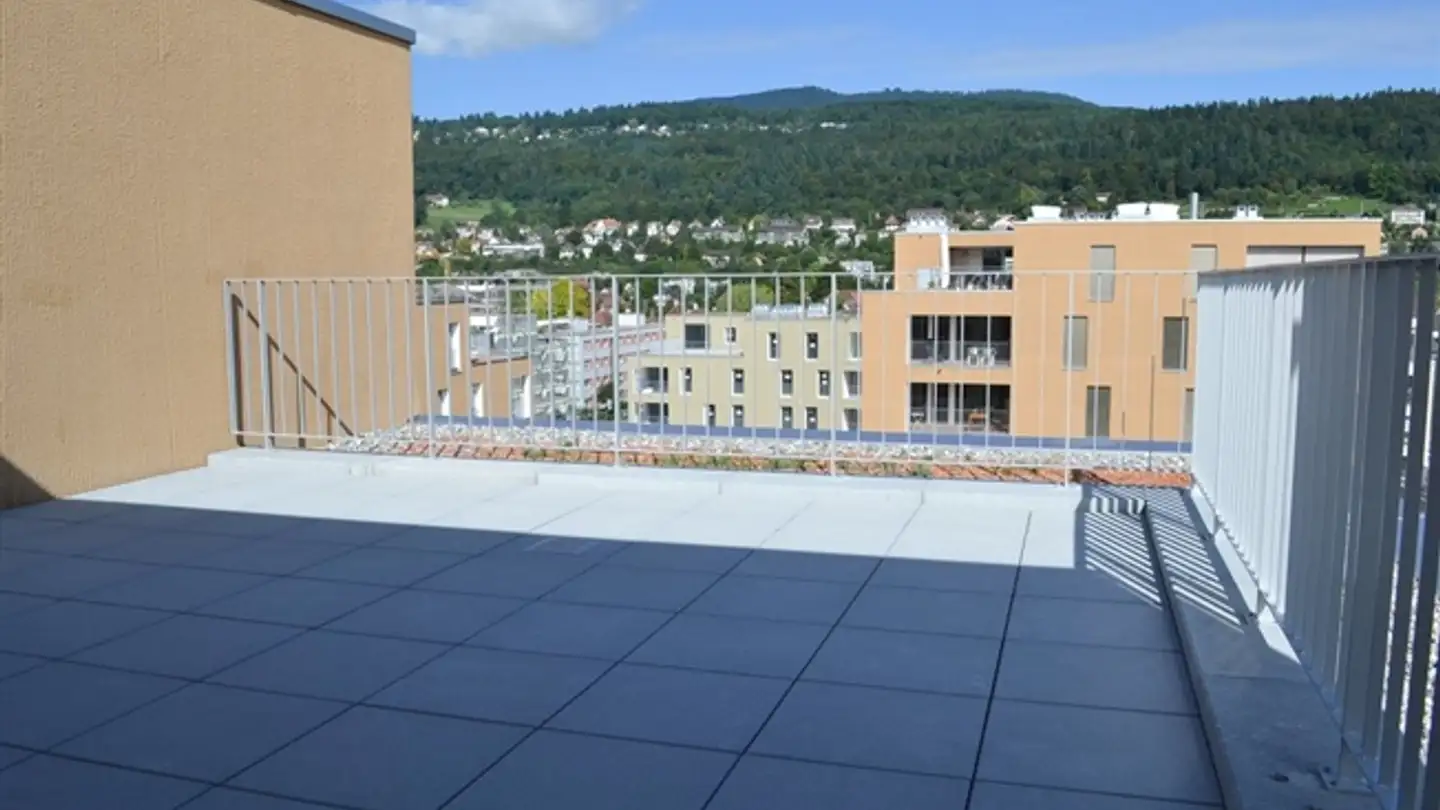 Attique à louer - Rue Jakob-Stämpfli / Jakob-Stämpfli-Strasse 118a, 2502 Biel/Bienne - Photo 3