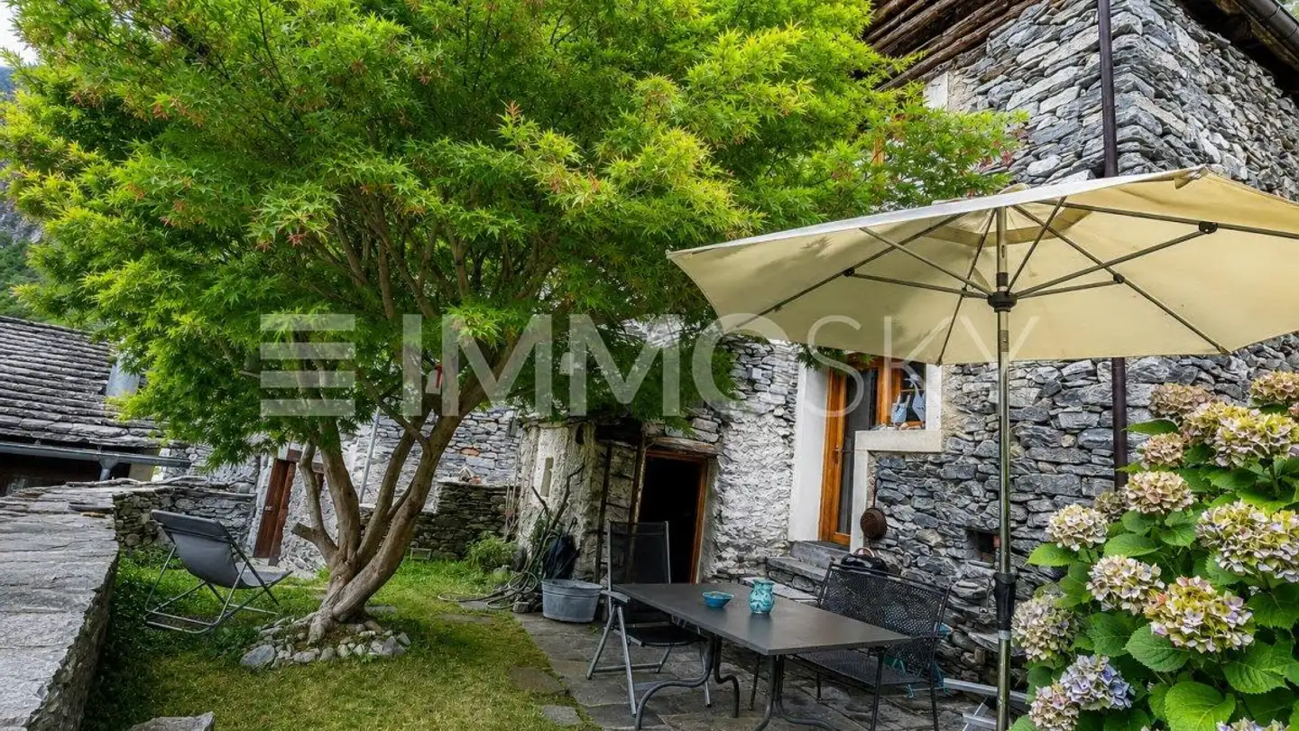 Single house for sale - Brontallo, 6692 Brontallo