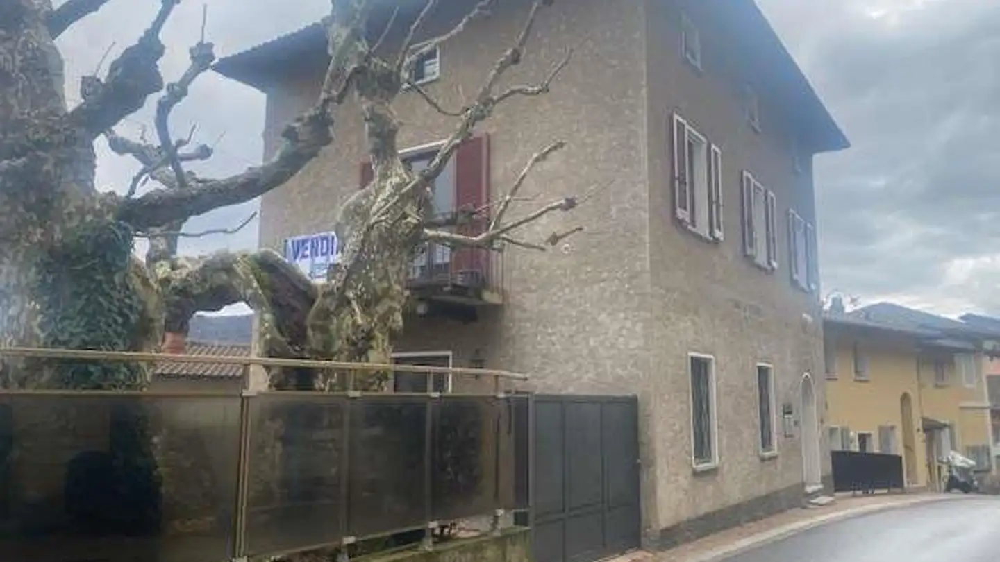 Single house for sale - 6927 Agra