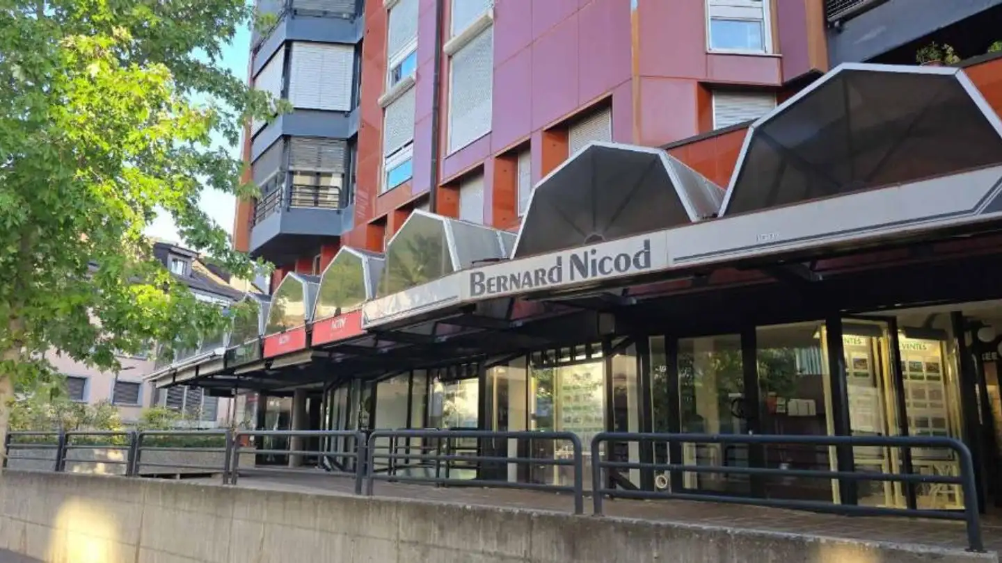 Office space for sale - 1870 Monthey