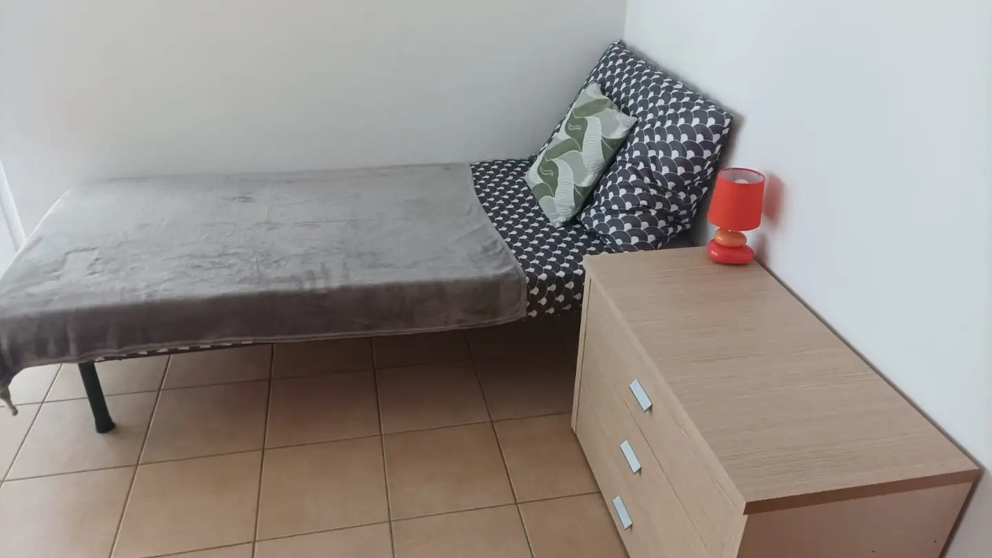 Stanza singola in affitto - Via Franco Zorzi 17, 6900 Paradiso