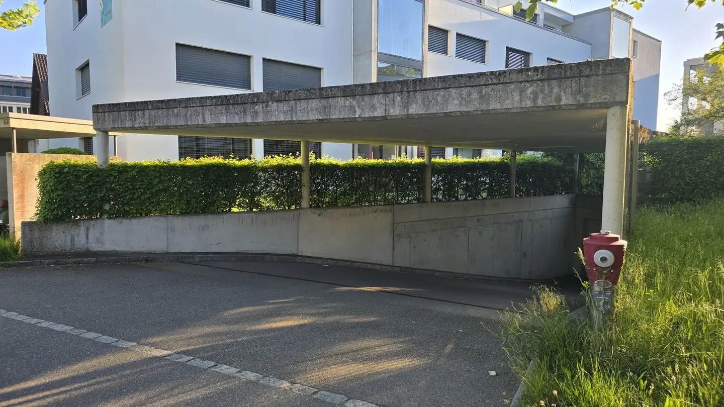 Single garage for rent - Halbartenstrasse, 5430 Wettingen - Photo 2