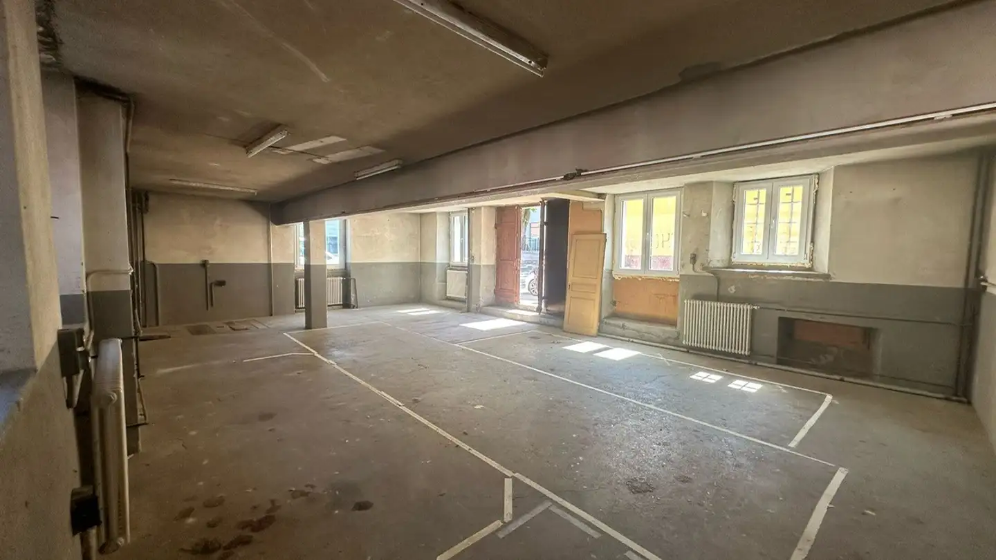 Industrieimmobilie mieten - Rue De La Ronde 25, 2300 La Chaux-de-Fonds