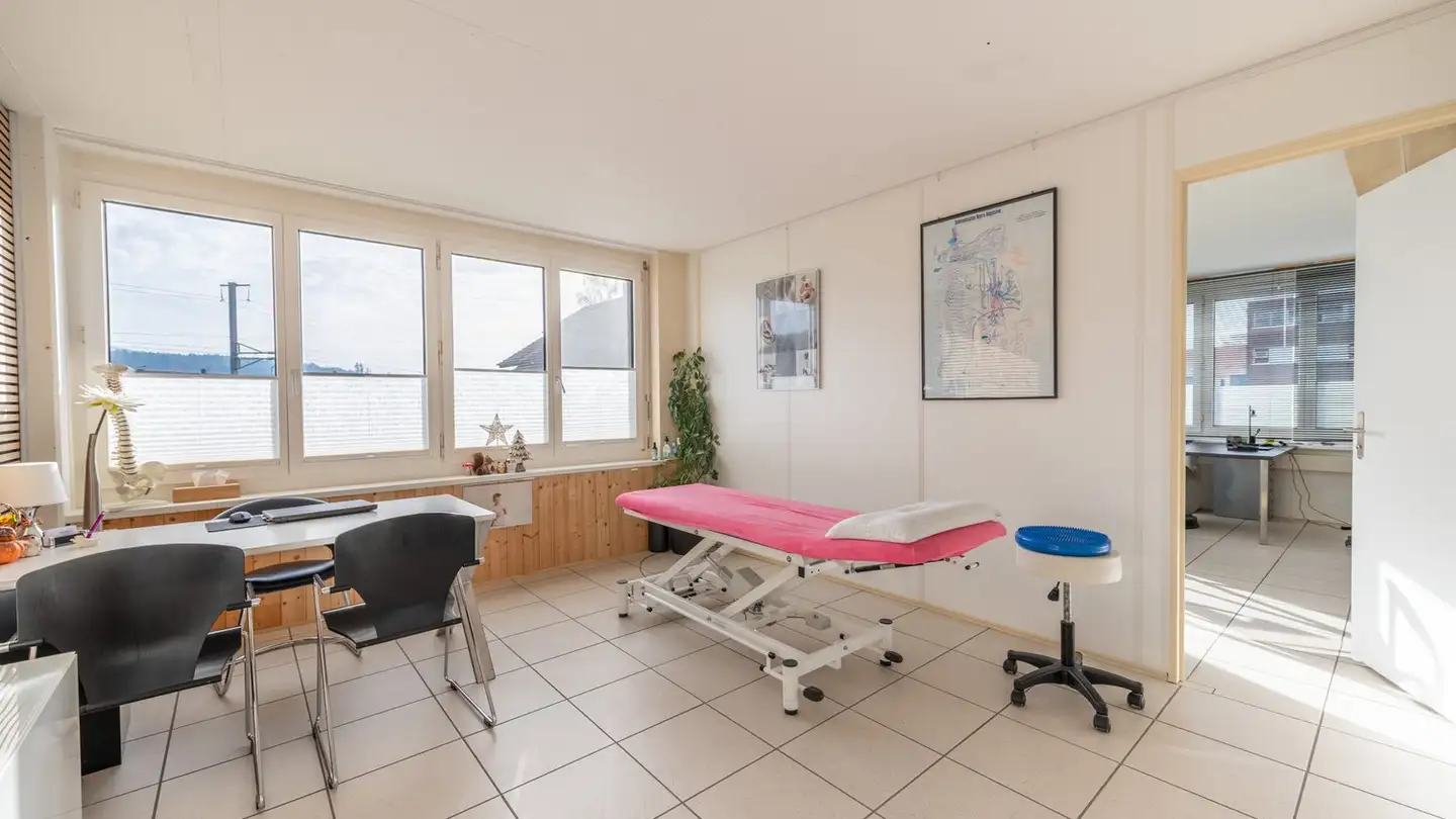 Medical practice for rent - Heckenweg 29, 3270 Aarberg