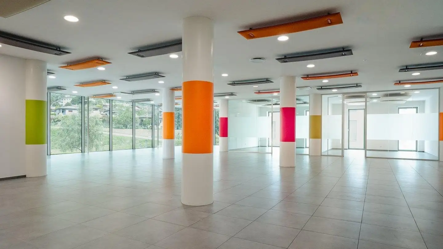 Spazio ufficio in affitto - Via Cantonale 36, 6928 Manno