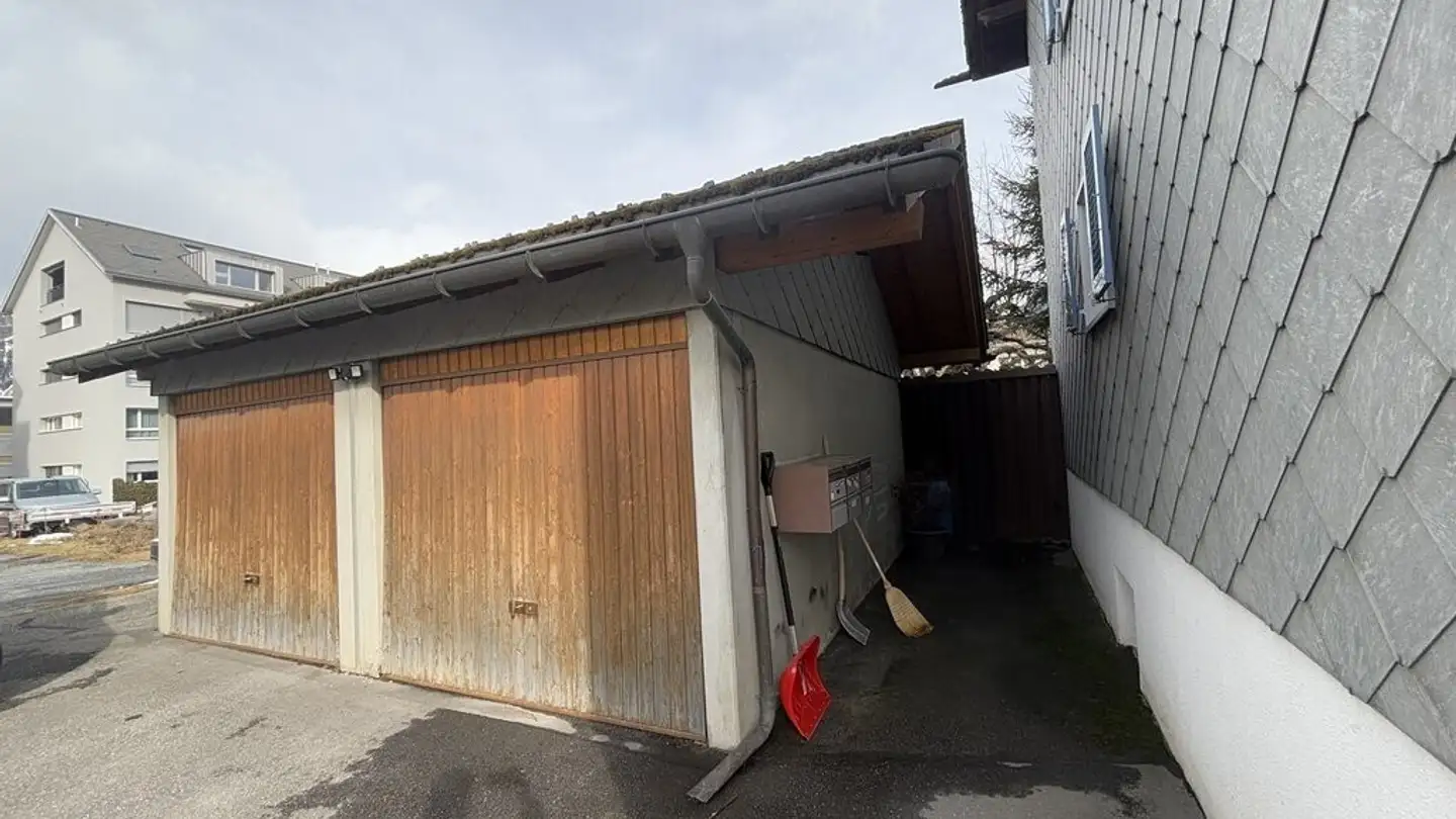 Garage for rent - Campogna 10, 7402 Bonaduz