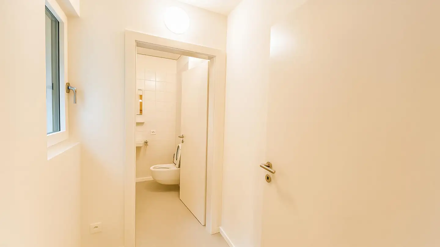 Spazio ufficio in affitto - Via Bellinzona 5, 6710 Biasca - Photo 4