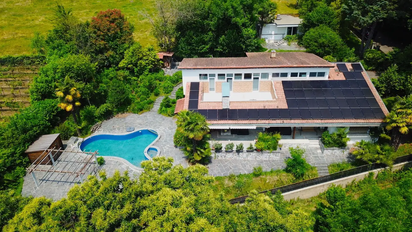 Villa for sale - 6999 Astano