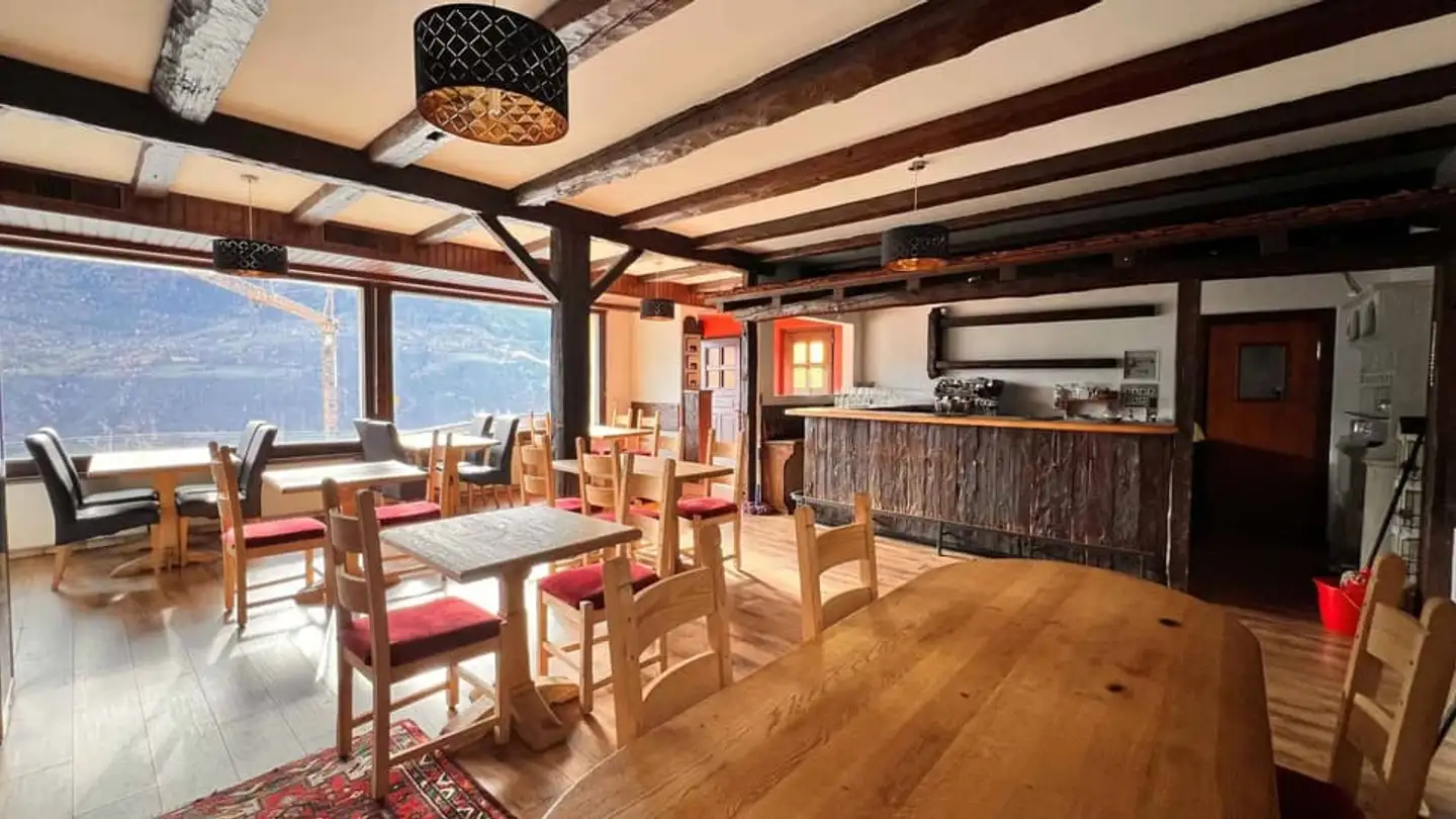 Residential building for sale - 3978 Flanthey - Photo 3