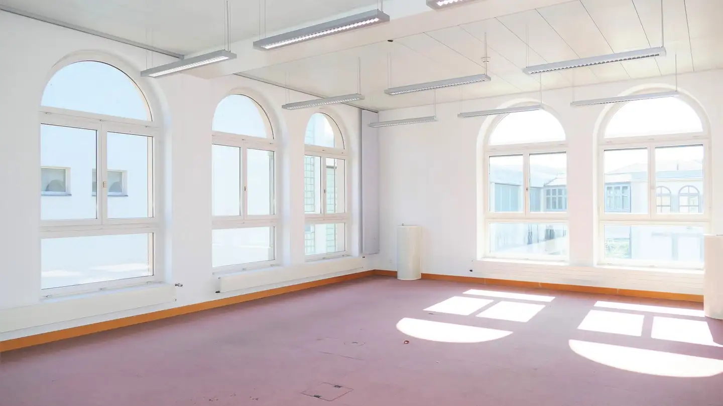 Spazio ufficio in affitto - Joweid Zentrum 3, 8630 Rüti ZH - Photo 2