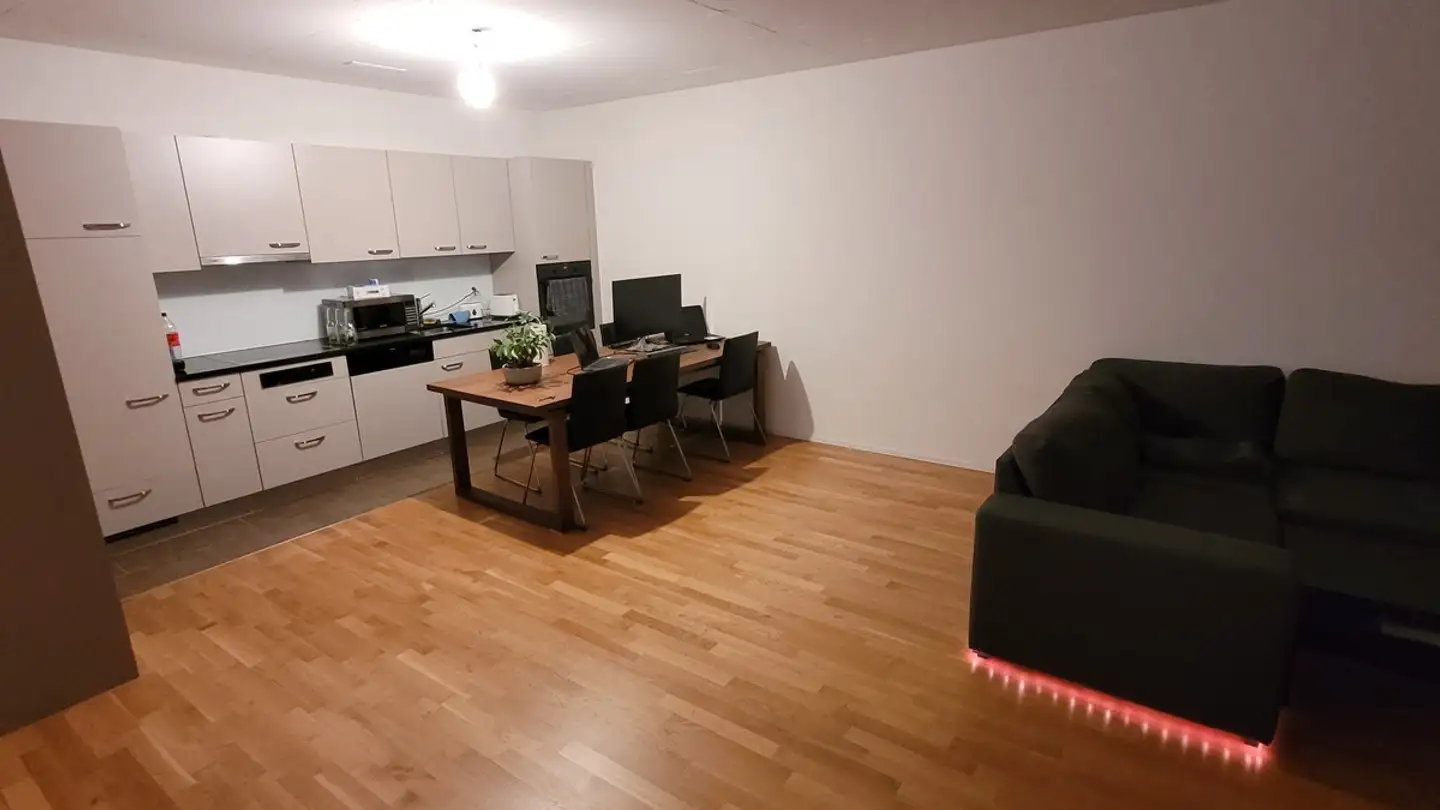 Appartement à louer - Hohlstrasse 465, 8048 Zürich