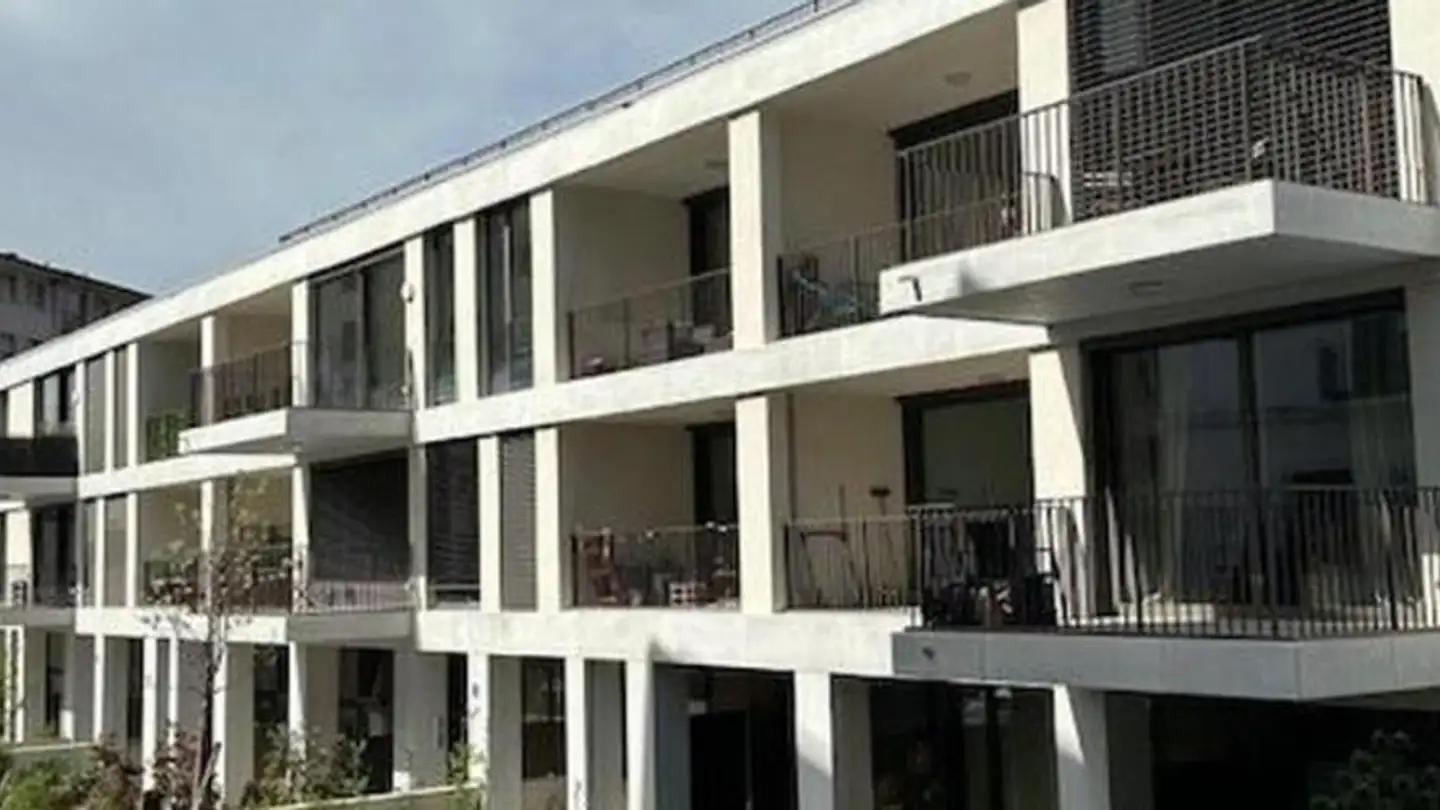 Covered parking space for rent - Chemin de Bel-Orne 32, 1008 Prilly