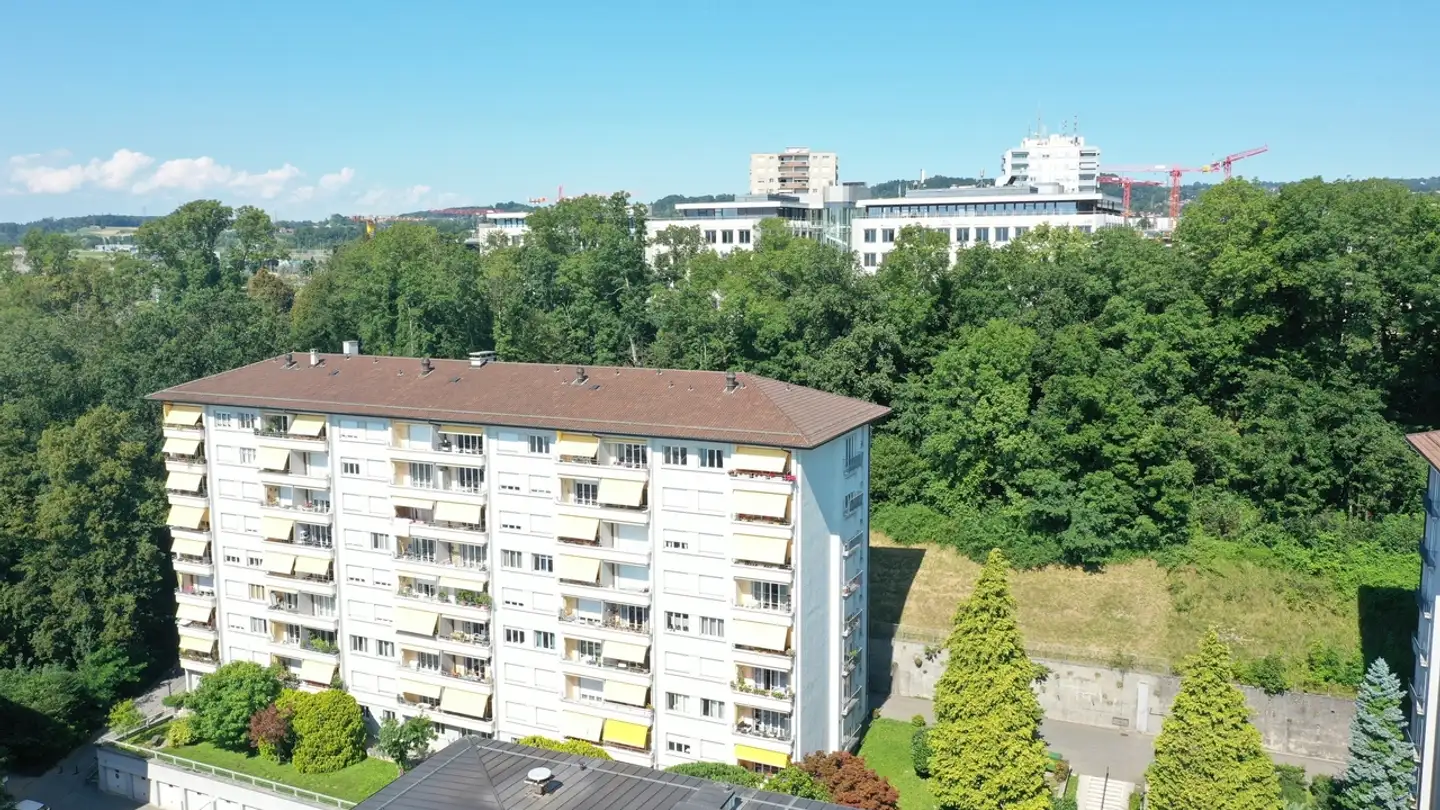 Outdoor parking space for rent - Chemin De Pierrefleur 64, 1004 Lausanne