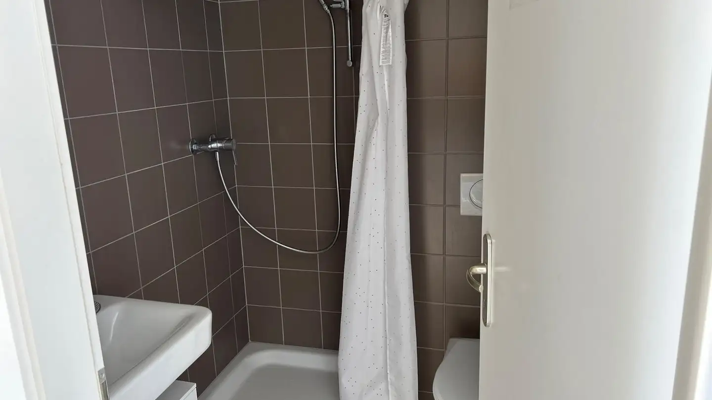 Appartamento in affitto - Rue Marie-De-Nemours 5, 2000 Neuchâtel - Foto 4