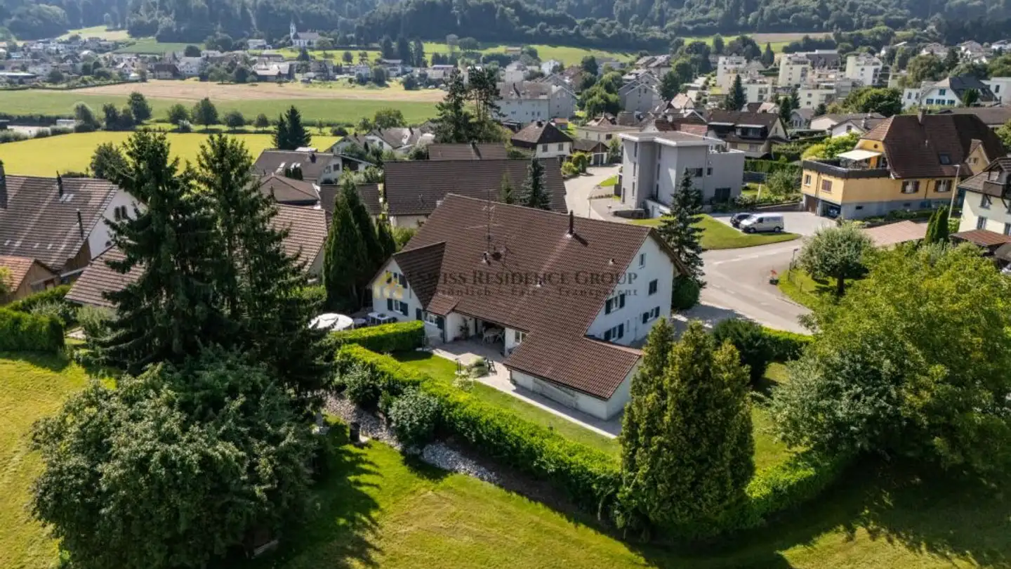 Mixed-use building for sale - 5745 Safenwil