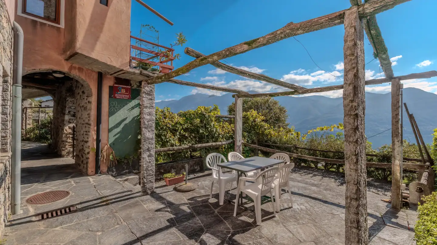 Edificio residenziale in vendita - 6614 Brissago
