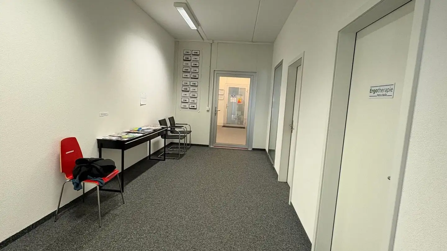 Arztpraxis mieten - Murtenstrasse 15, 3210 Kerzers - Foto 4