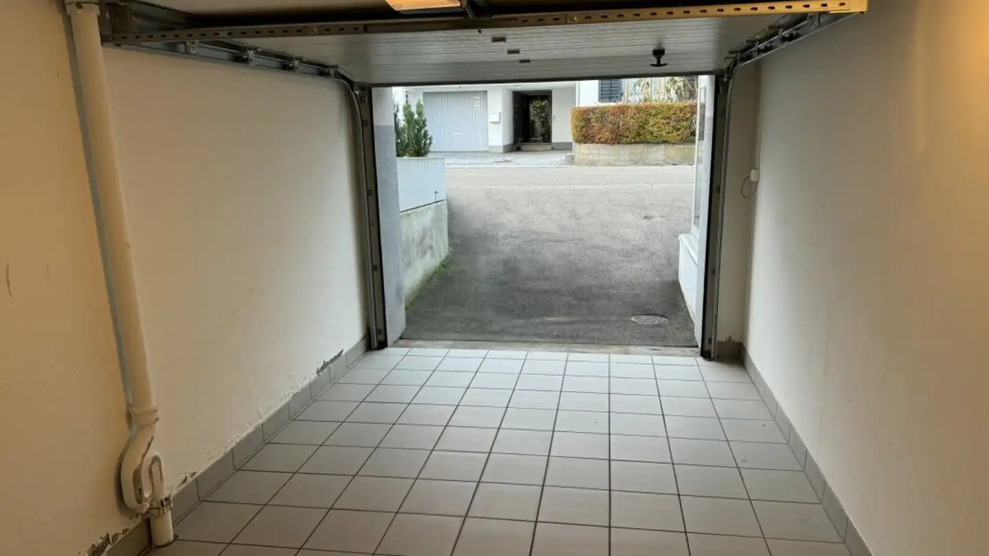 Place de parking extérieure à louer - Fröbelstrasse, 9500 Wil SG - Photo 2