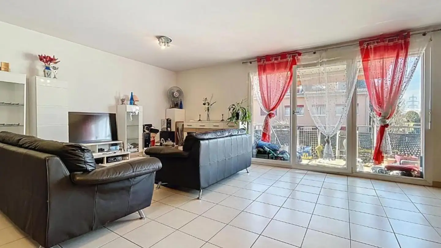 Apartment for sale - 1196 Gland - Photo 2
