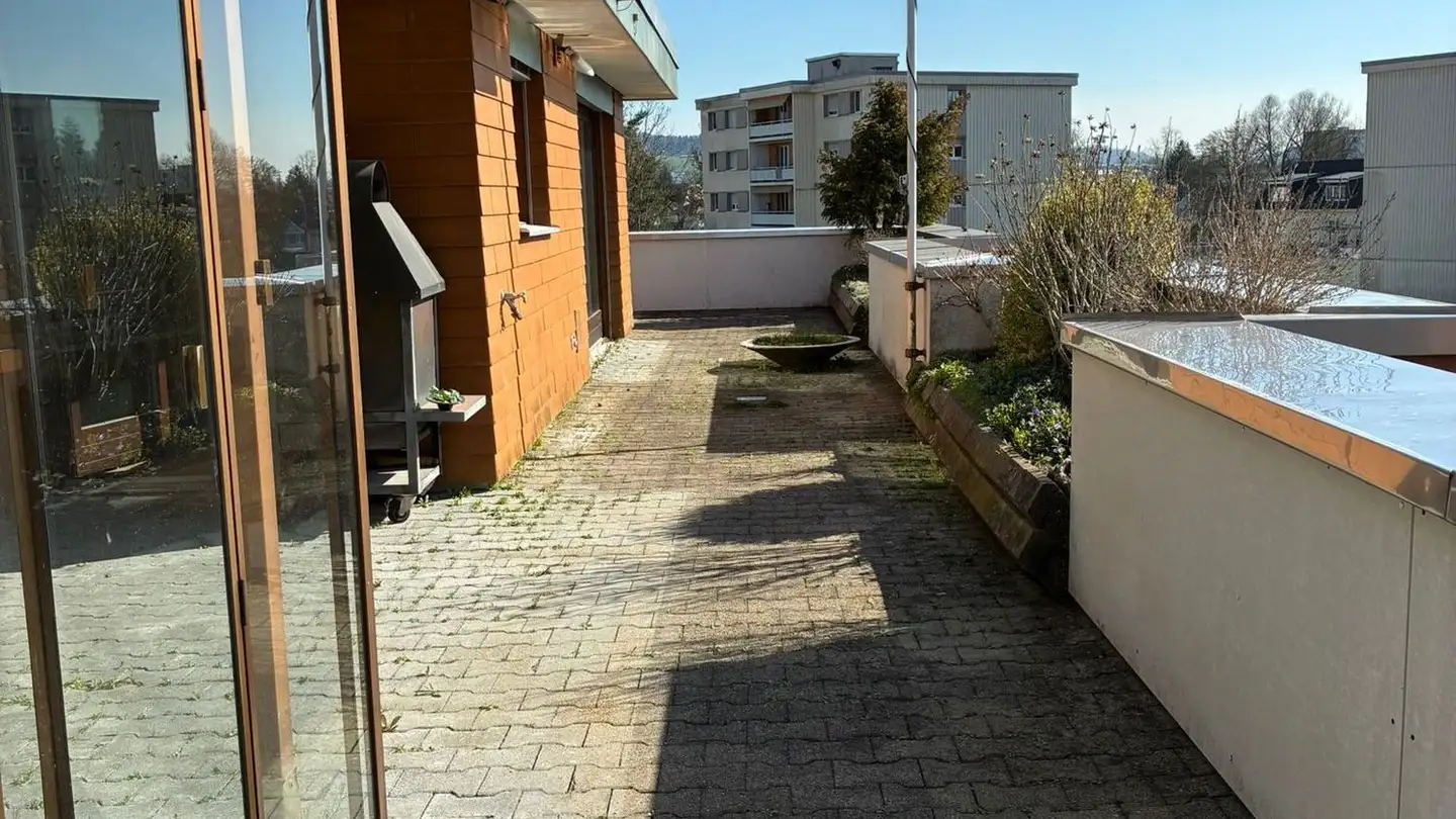 Attique à louer - Quellmattstrasse 82, 5035 Unterentfelden - Photo 2