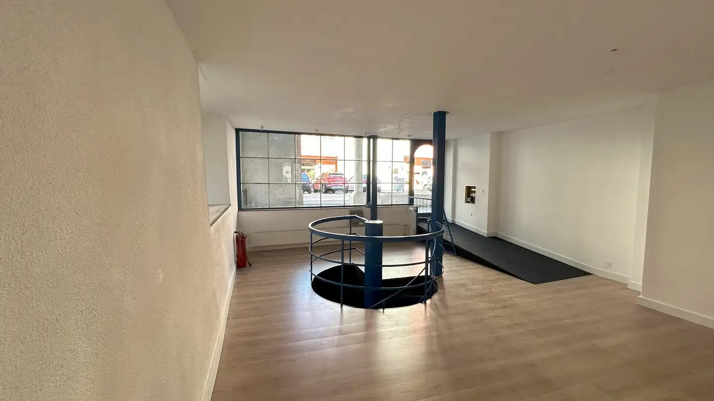 Shop for rent - Rue Du Rhône 4, 1920 Martigny - Photo 2