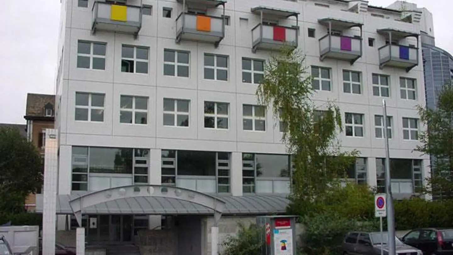 Indoor motorbike parking space for rent - Seestrasse 315, 8038 Zürich