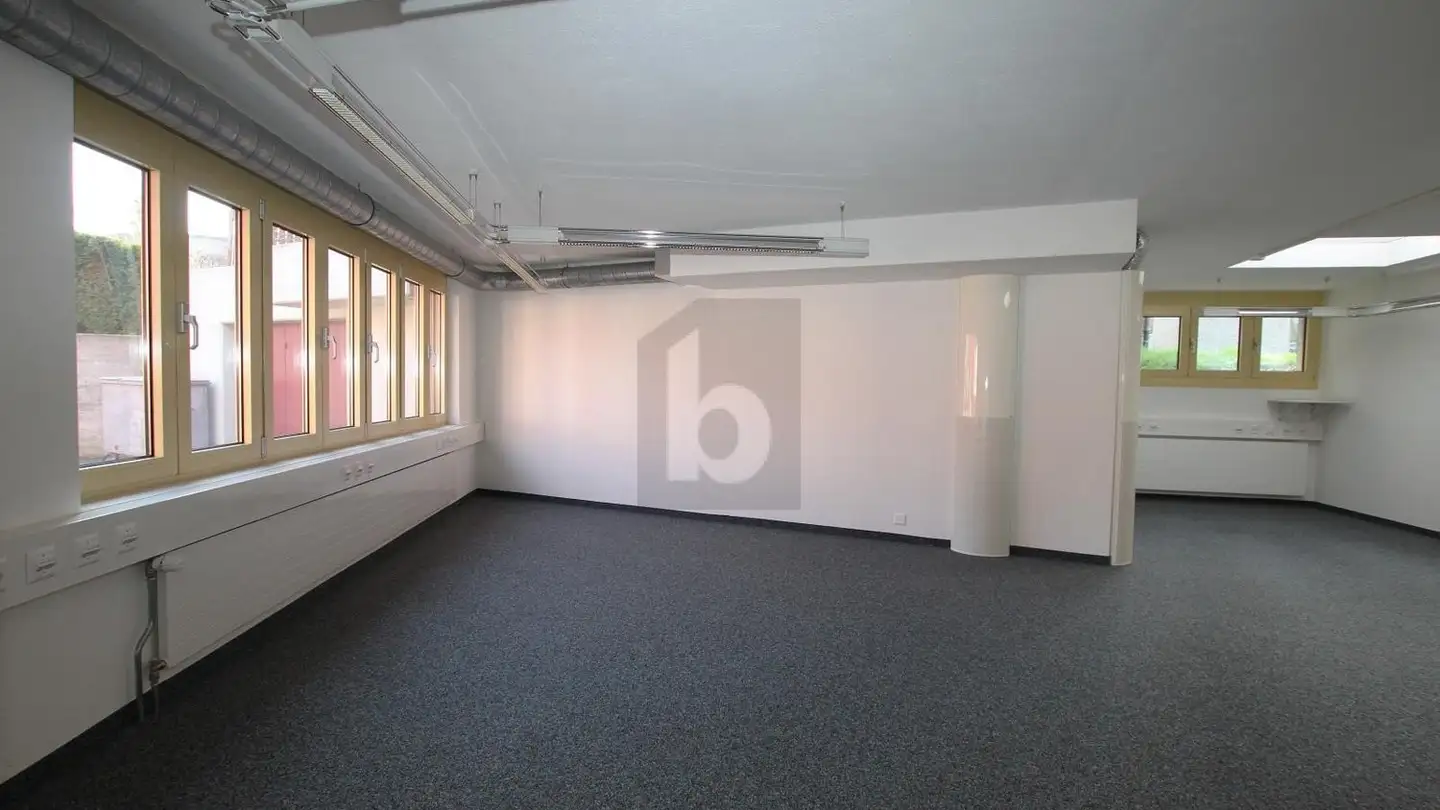 Bureau à louer - 4222 Zwingen - Photo 2