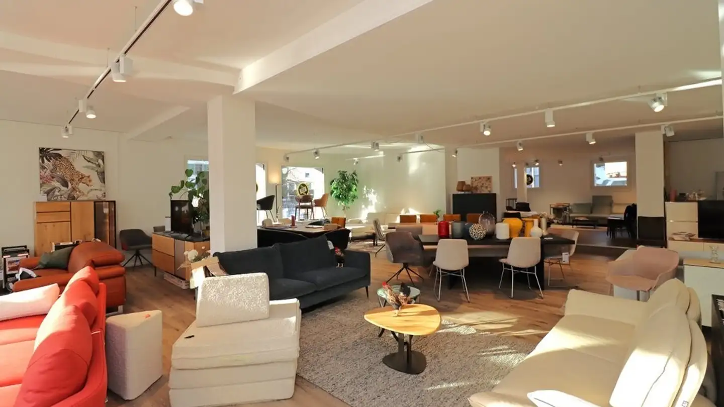 Commercial à louer - Dorfstrasse 31, 8630 Rüti ZH - Photo 2