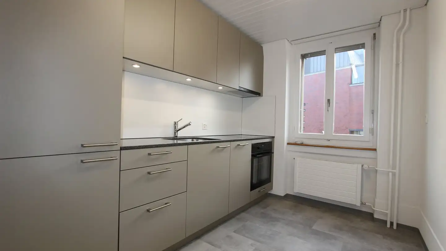 Appartamento in affitto - Rue Theodor-Kocher / Theodor-Kocher-Strasse 4, 2502 Biel/Bienne - Foto 2