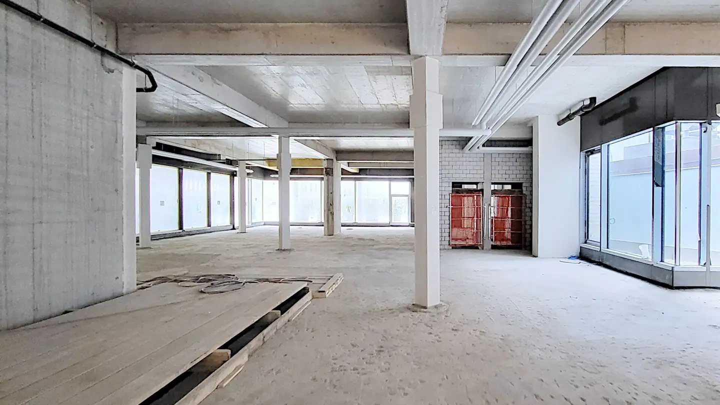 Magasin à louer - Neumarktplatz 18, 5200 Brugg AG - Photo 2