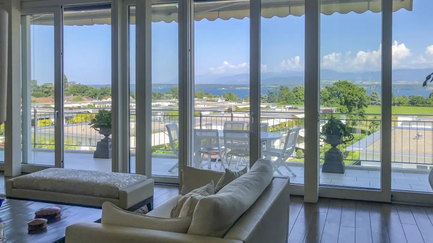 Penthouse for sale - 1296 Coppet - Photo 3