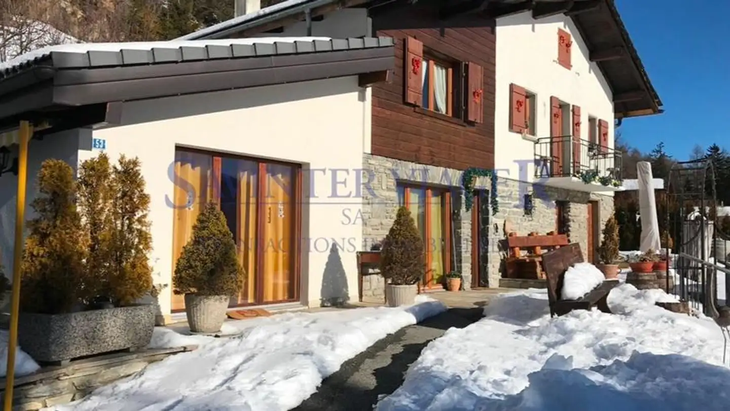 Chalet for sale - 1965 Savièse