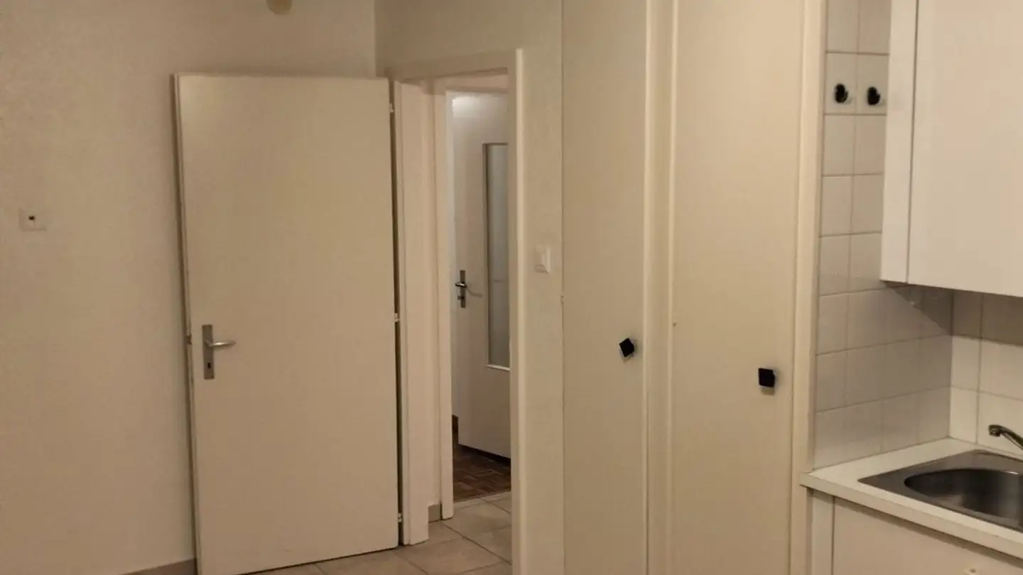 Apartment for rent - Avenue De Beaulieu, 1890 St-Maurice - Photo 2