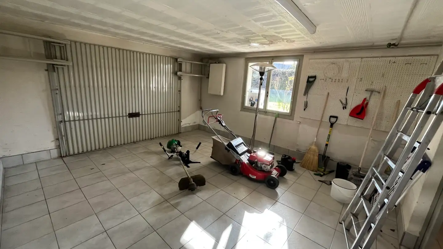 Storage space for rent - Route De Cugy, 1052 Le Mont-sur-Lausanne