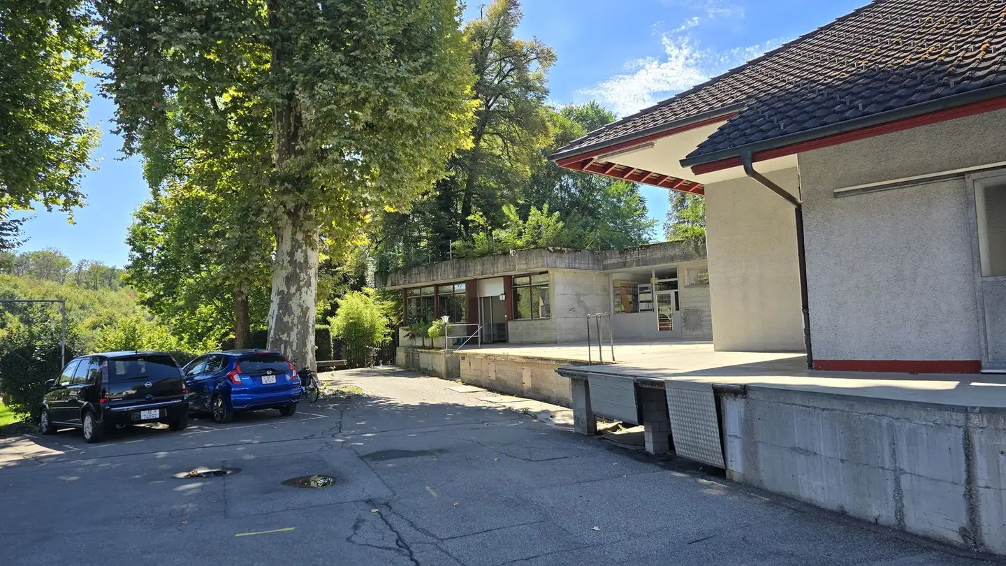 Commercial à louer - Schlossweg, 3052 Zollikofen