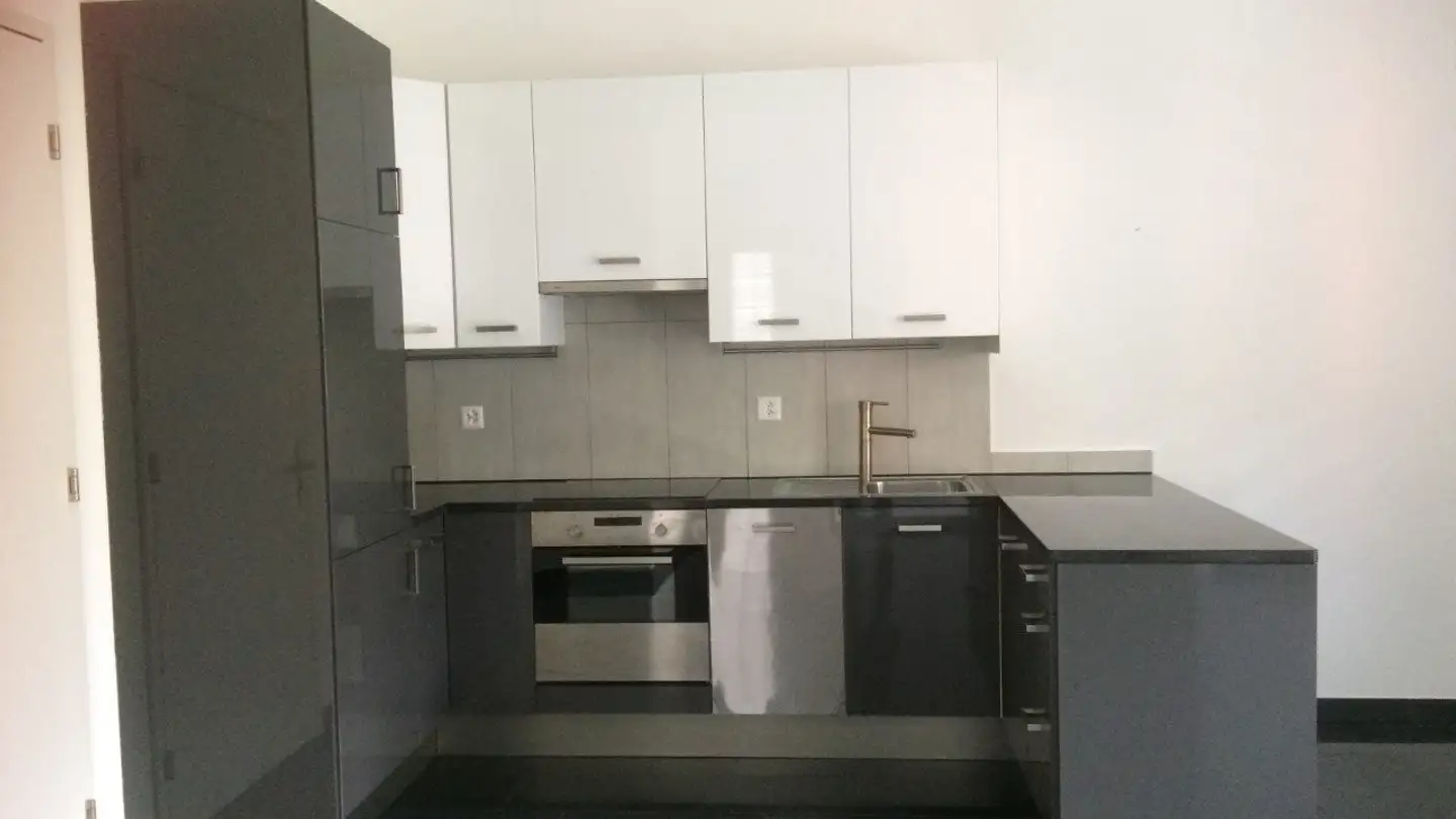 Appartamento in affitto - Via Franco Zorzi, 6900 Paradiso - Foto 3