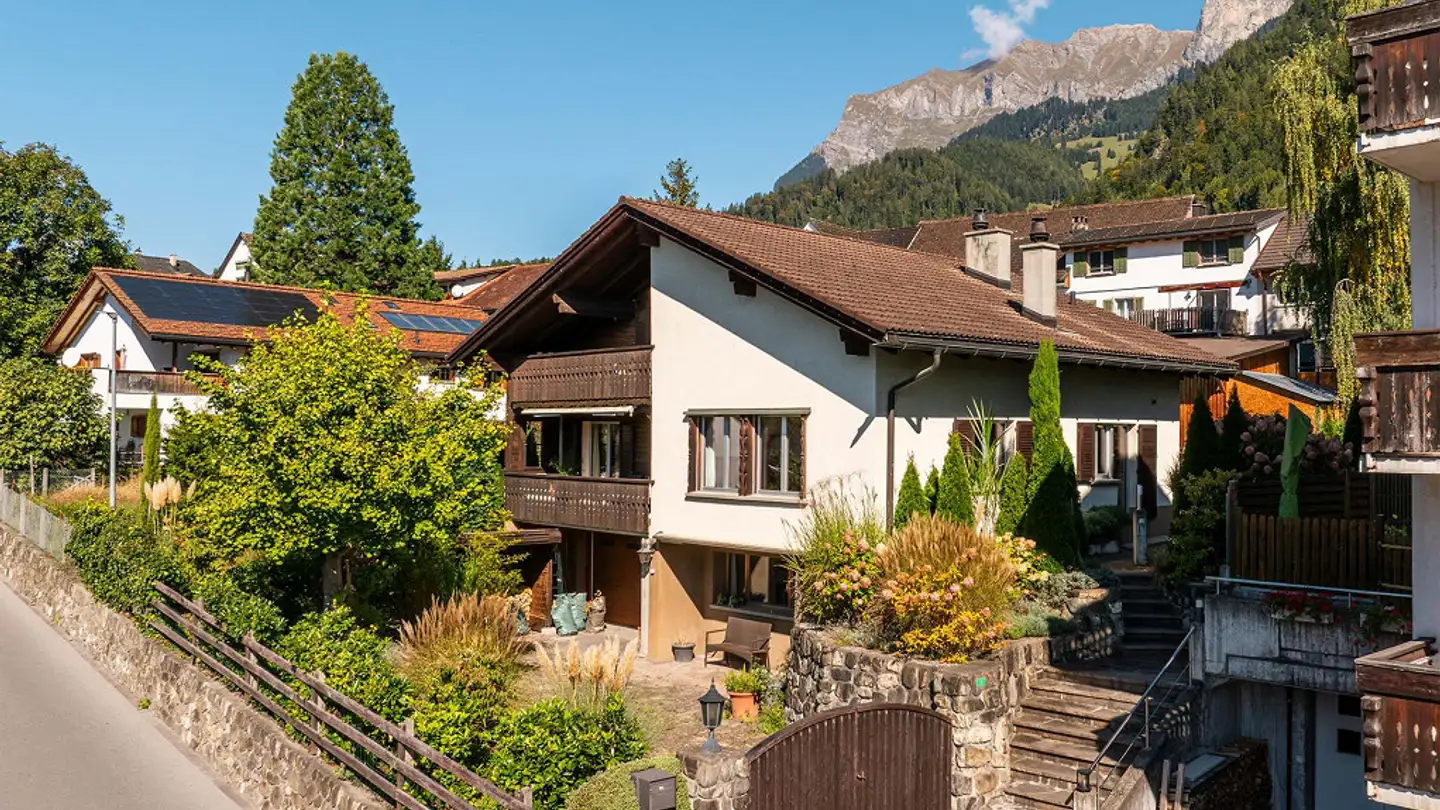 Einfamilienhaus kaufen - Malanserstrasse 1, 7307 Jenins - Foto 2