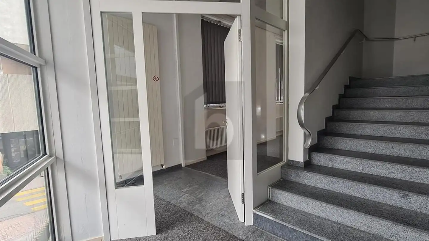 Mischgenutztes Gebäude kaufen - 2800 Delémont - Foto 2
