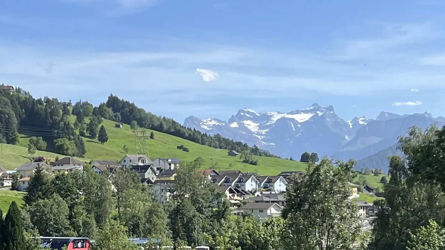 Appartement à louer - Schlagstrasse 68, 6417 Sattel