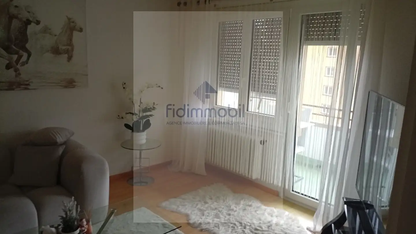 Appartement à louer - Avenue Des Forges, 2300 La Chaux-de-Fonds - Photo 2