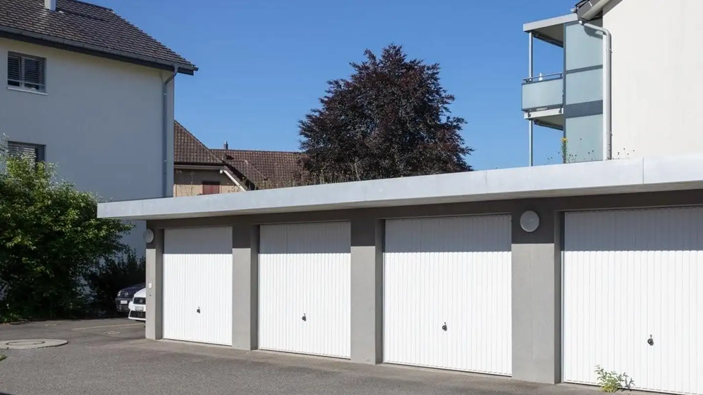 Single garage for rent - Sämisweidstrasse 1, 5035 Unterentfelden