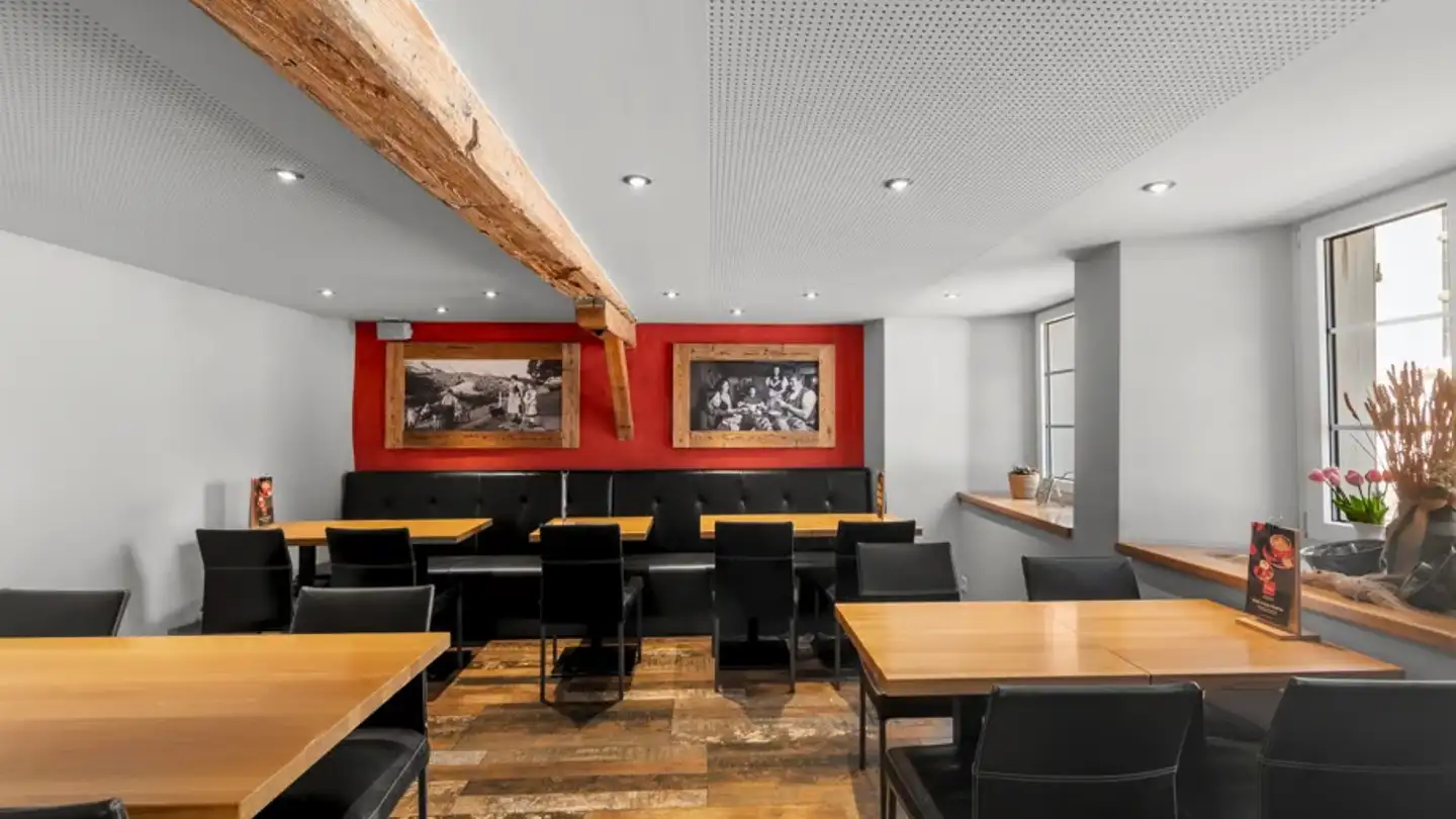 Mixed-use building for sale - Dorfstrasse 28, 9125 Brunnadern - Photo 4