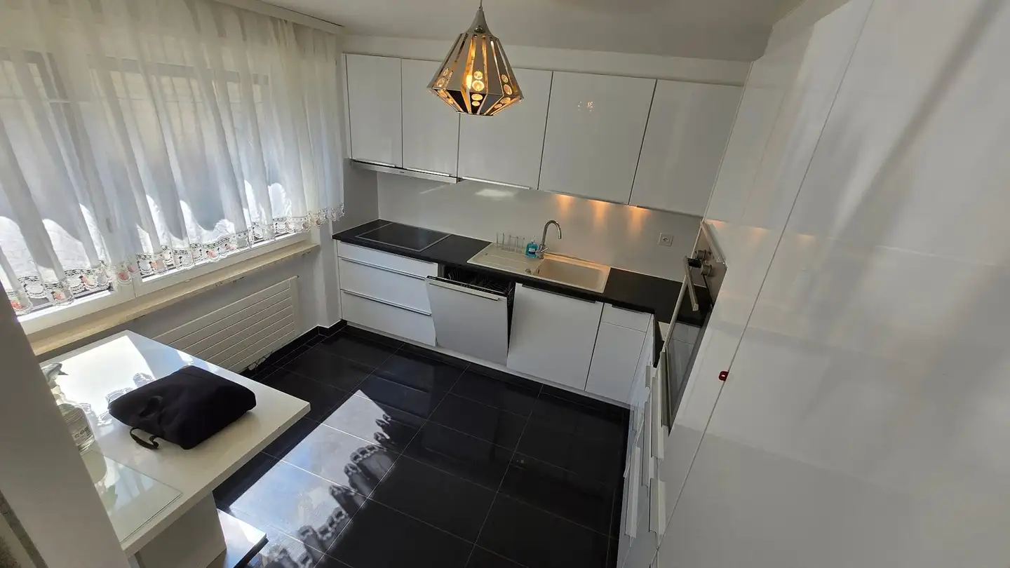 Casa singola in affitto - 4153 Reinach BL - Photo 2