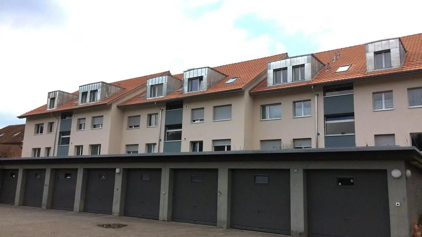 Garage individuel à louer - Schwarzenburgstrasse, 3144 Gasel